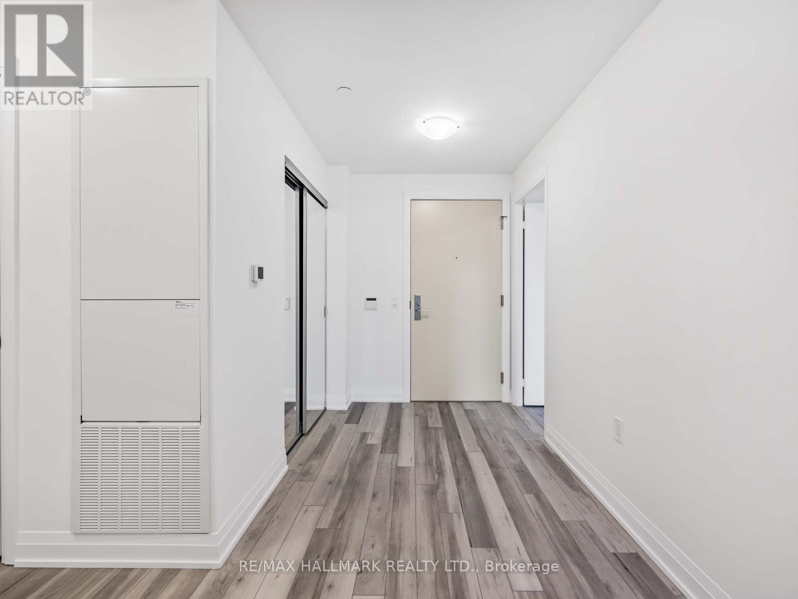 Photo 8 of 713 15 Richardson Street, Toronto ON