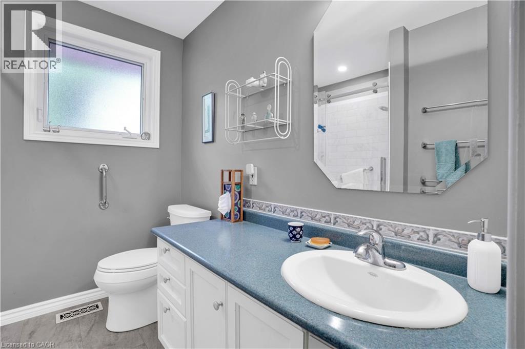 Photo 25 of 310 Daleside Place, Waterloo ON
