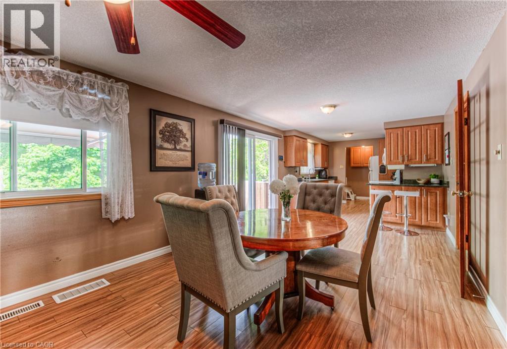 Photo 10 of 82 Roseneath Crescent, Kitchener ON