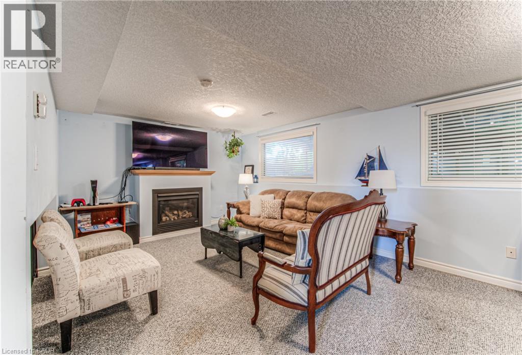 Photo 29 of 82 Roseneath Crescent, Kitchener ON