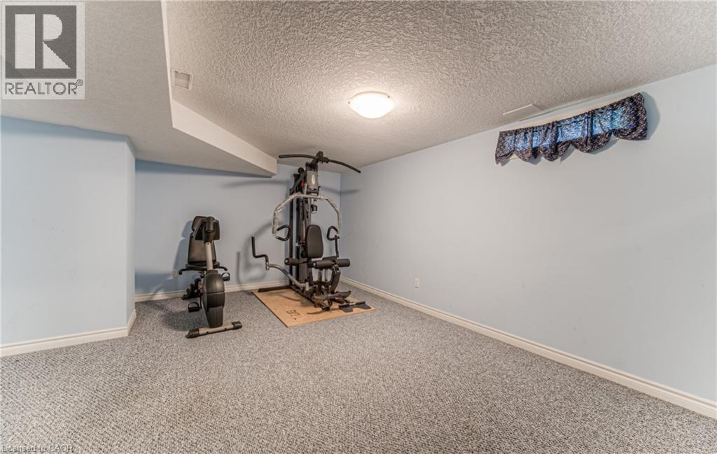 Photo 35 of 82 Roseneath Crescent, Kitchener ON