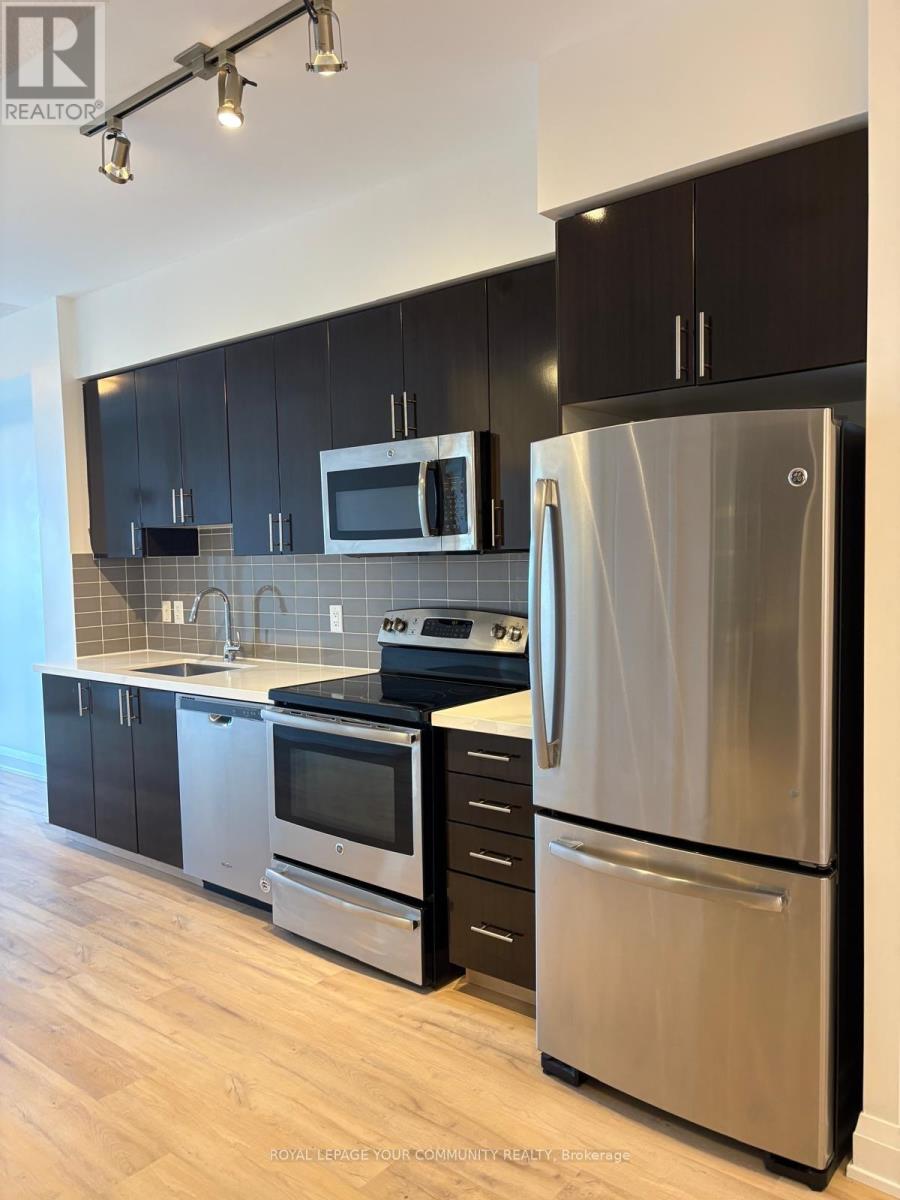 Photo 5 of 1606 7171 Yonge Street, Markham ON