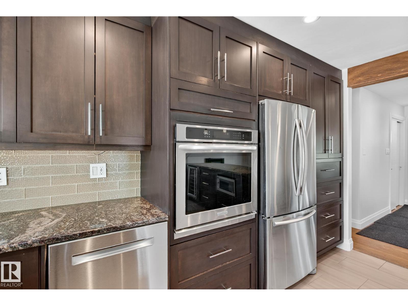 Photo 16 of 7228 96 B Av Nw, Edmonton AB