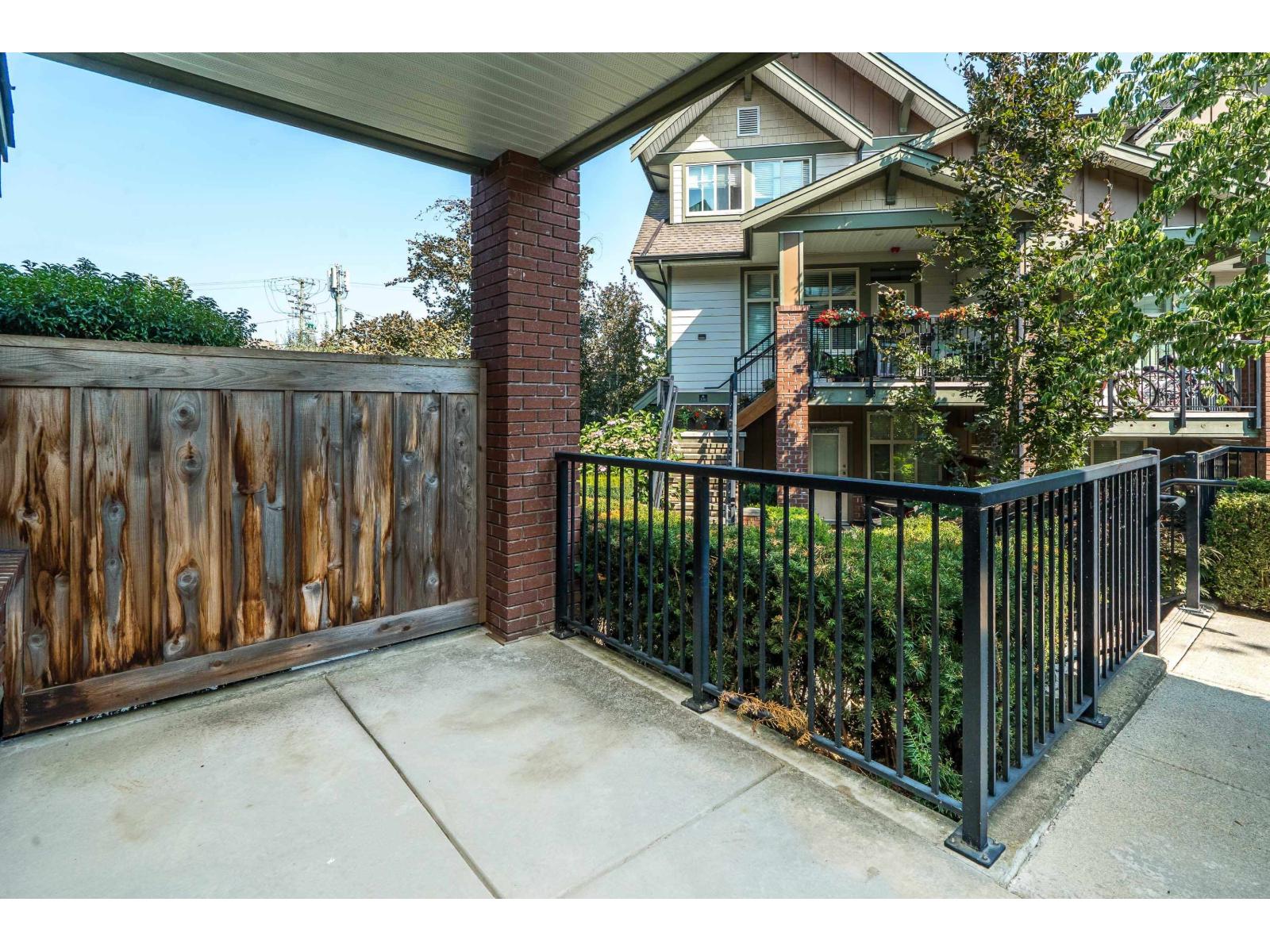 105 6706 192 ST DIVERSION, Surrey