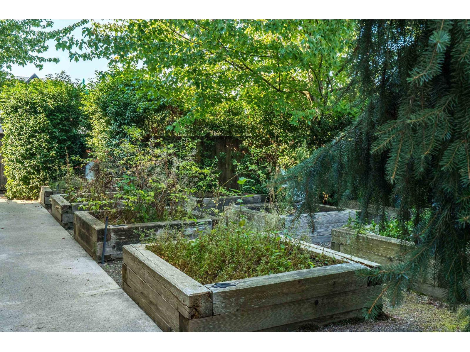 105 6706 192 ST DIVERSION, Surrey