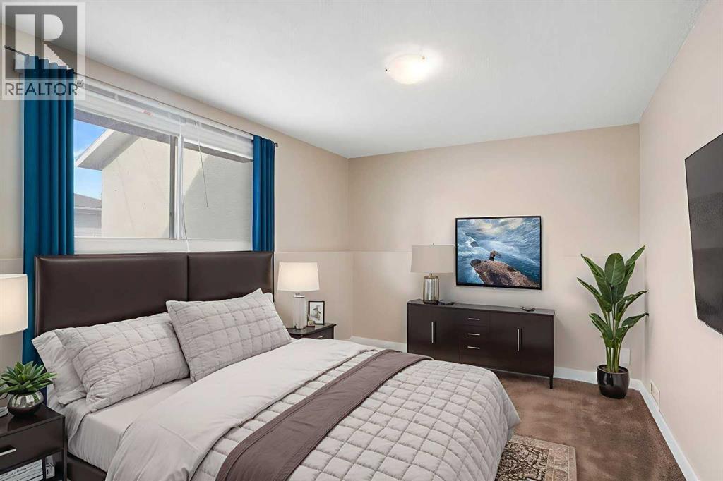Photo 18 of 1123 Mckinnon Drive Ne, Calgary AB