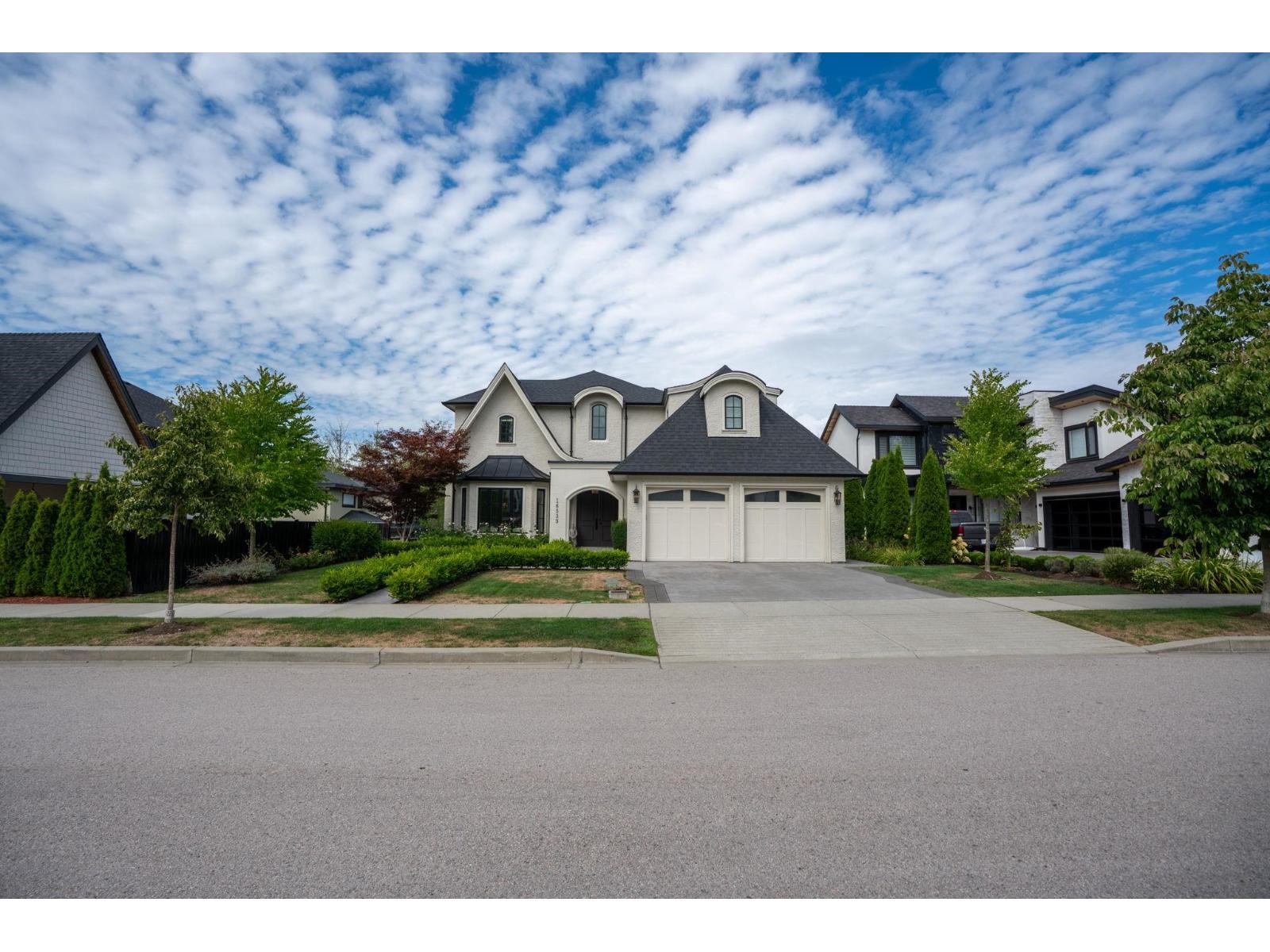 Photo 2 of 16539 29 A Avenue, Surrey BC