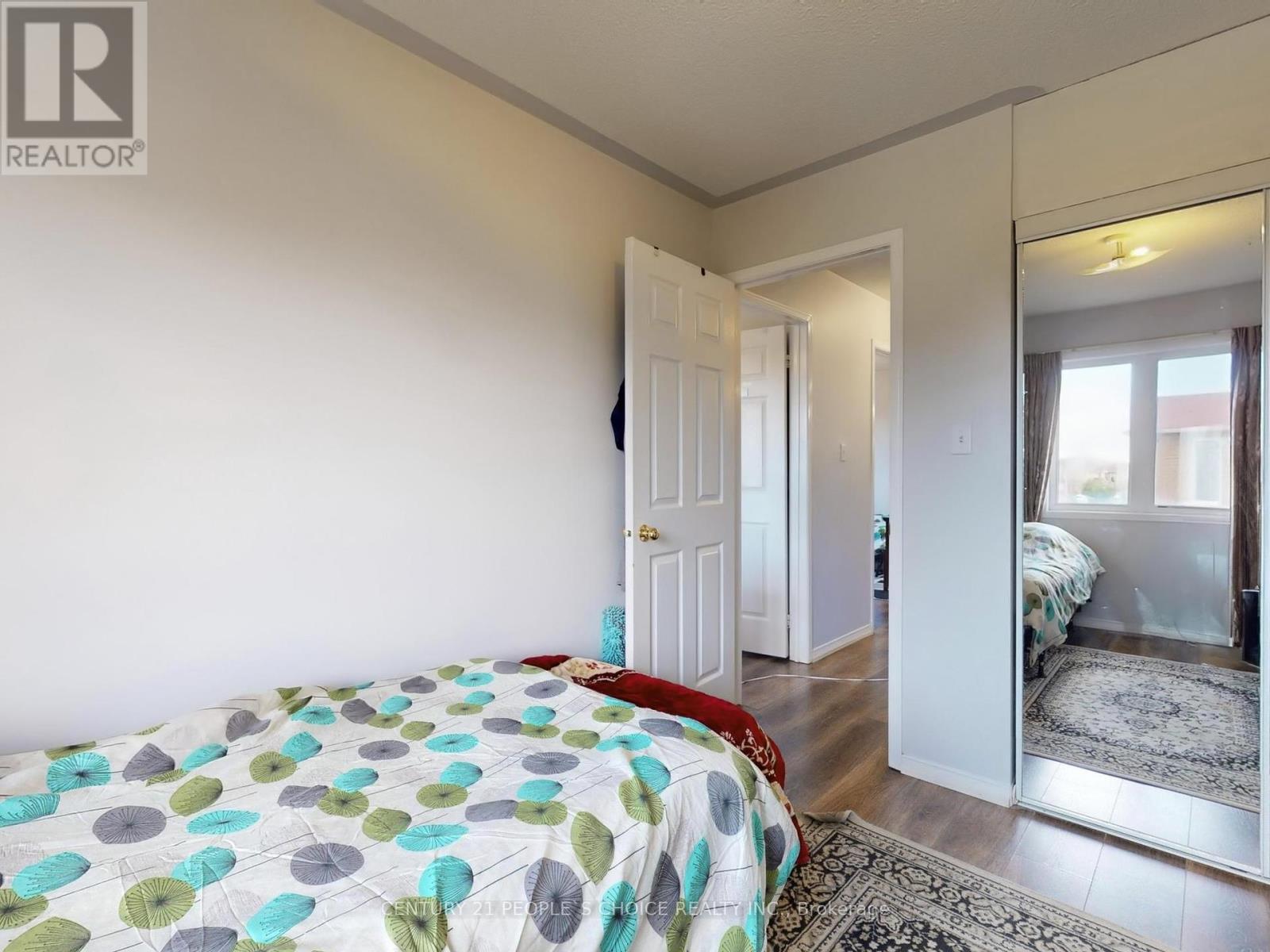 Photo 26 of 5998 Gant Crescent, Mississauga ON