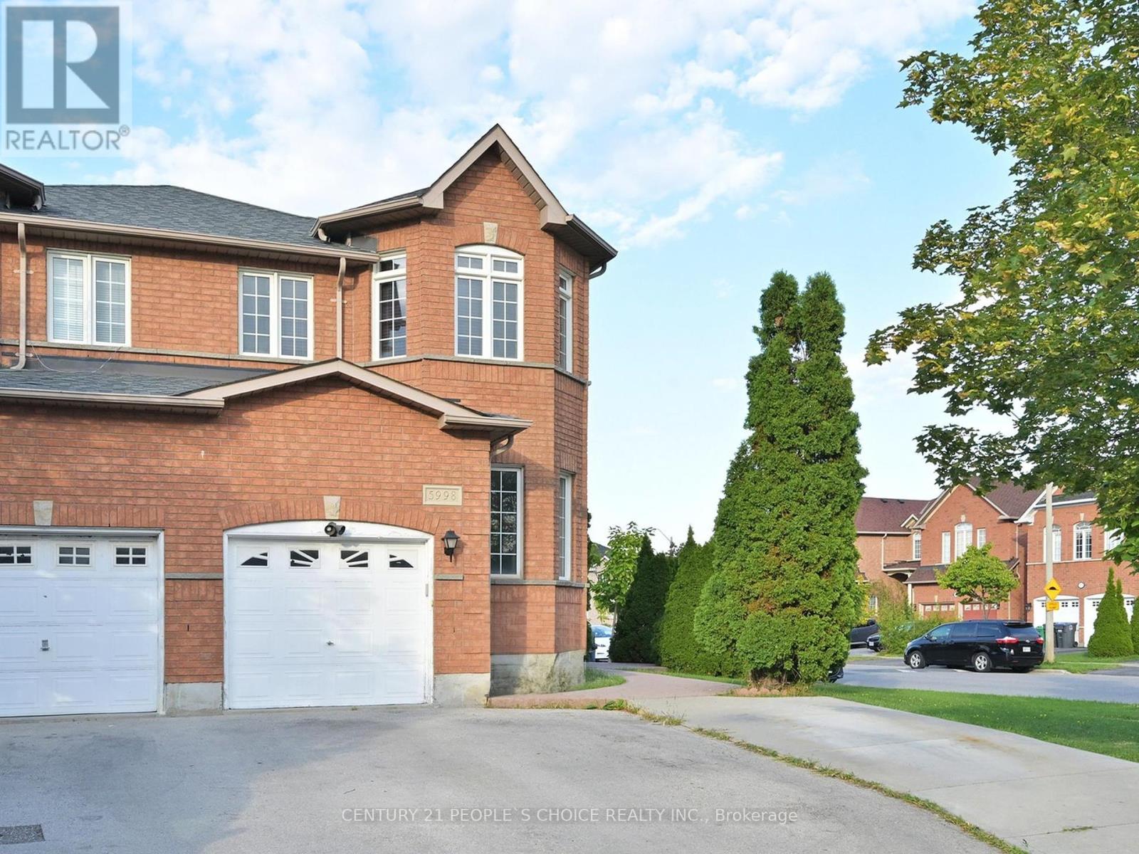 Photo 4 of 5998 Gant Crescent, Mississauga ON