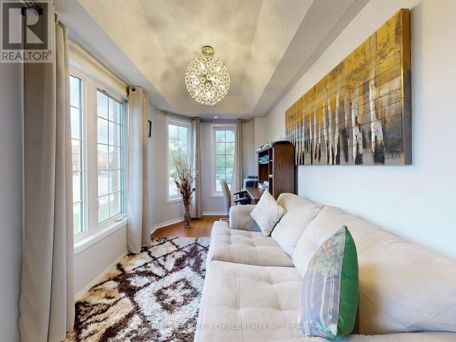 Photo 18 of 5998 Gant Crescent, Mississauga ON