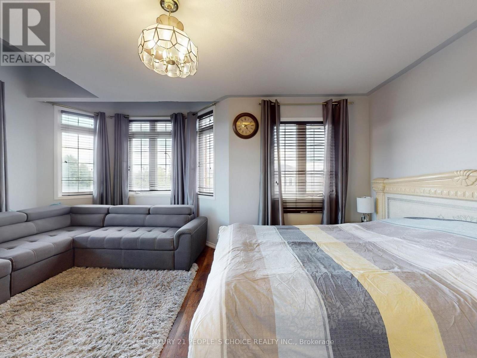 Photo 21 of 5998 Gant Crescent, Mississauga ON