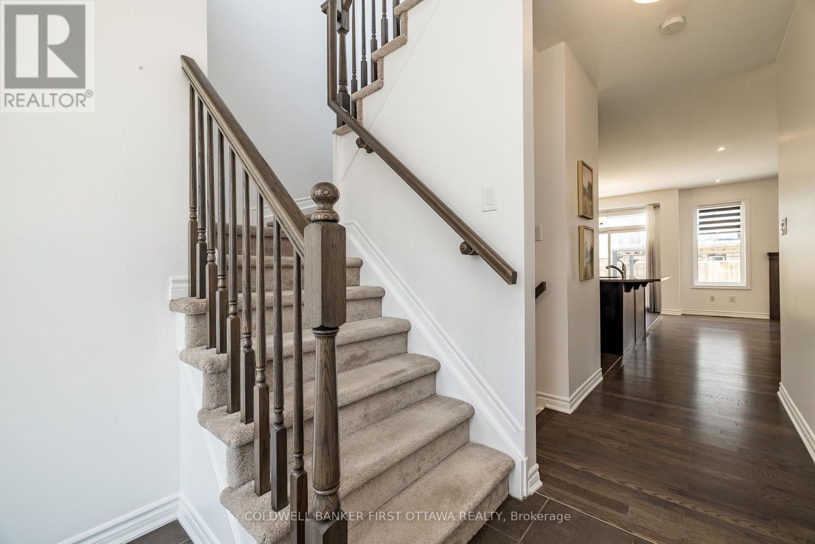 Photo 14 of 170 Flowing Creek Circle, Ottawa ON