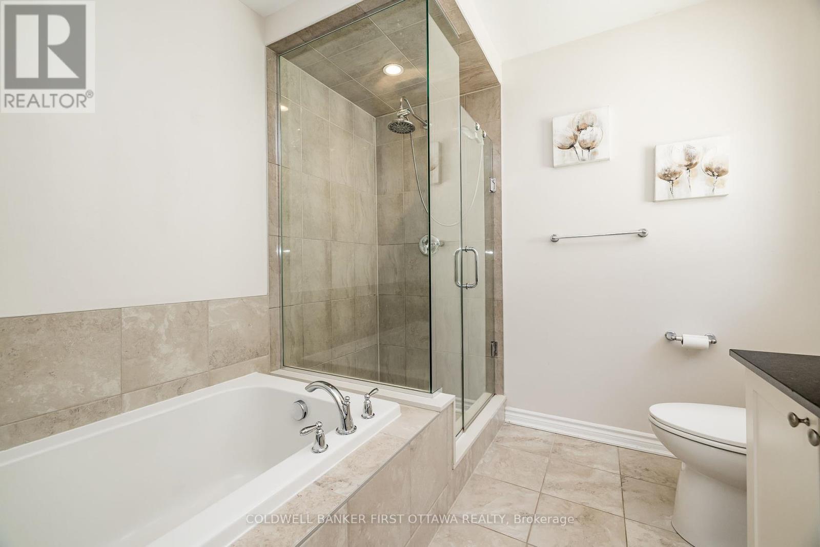 Photo 21 of 170 Flowing Creek Circle, Ottawa ON