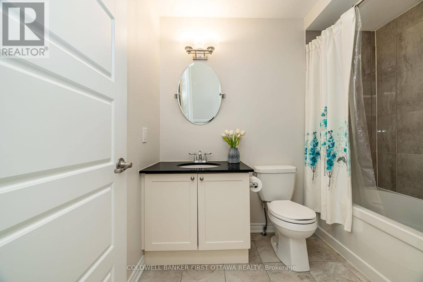 Photo 24 of 170 Flowing Creek Circle, Ottawa ON