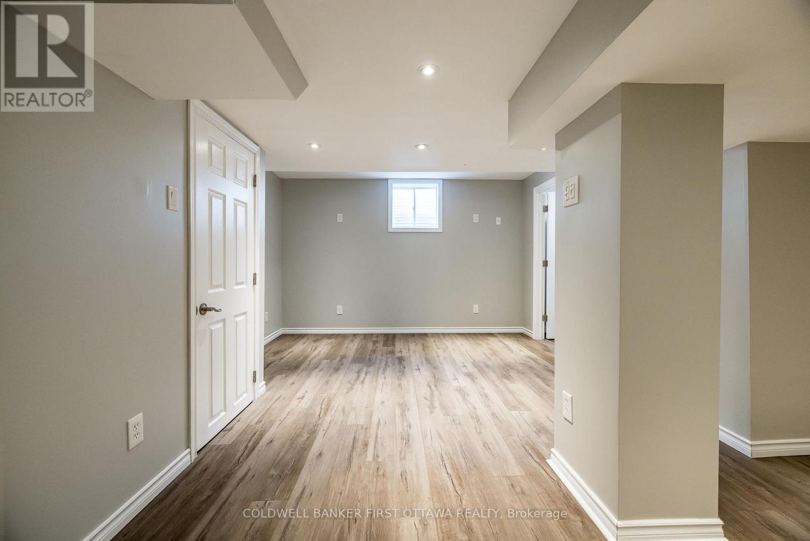 Photo 28 of 170 Flowing Creek Circle, Ottawa ON