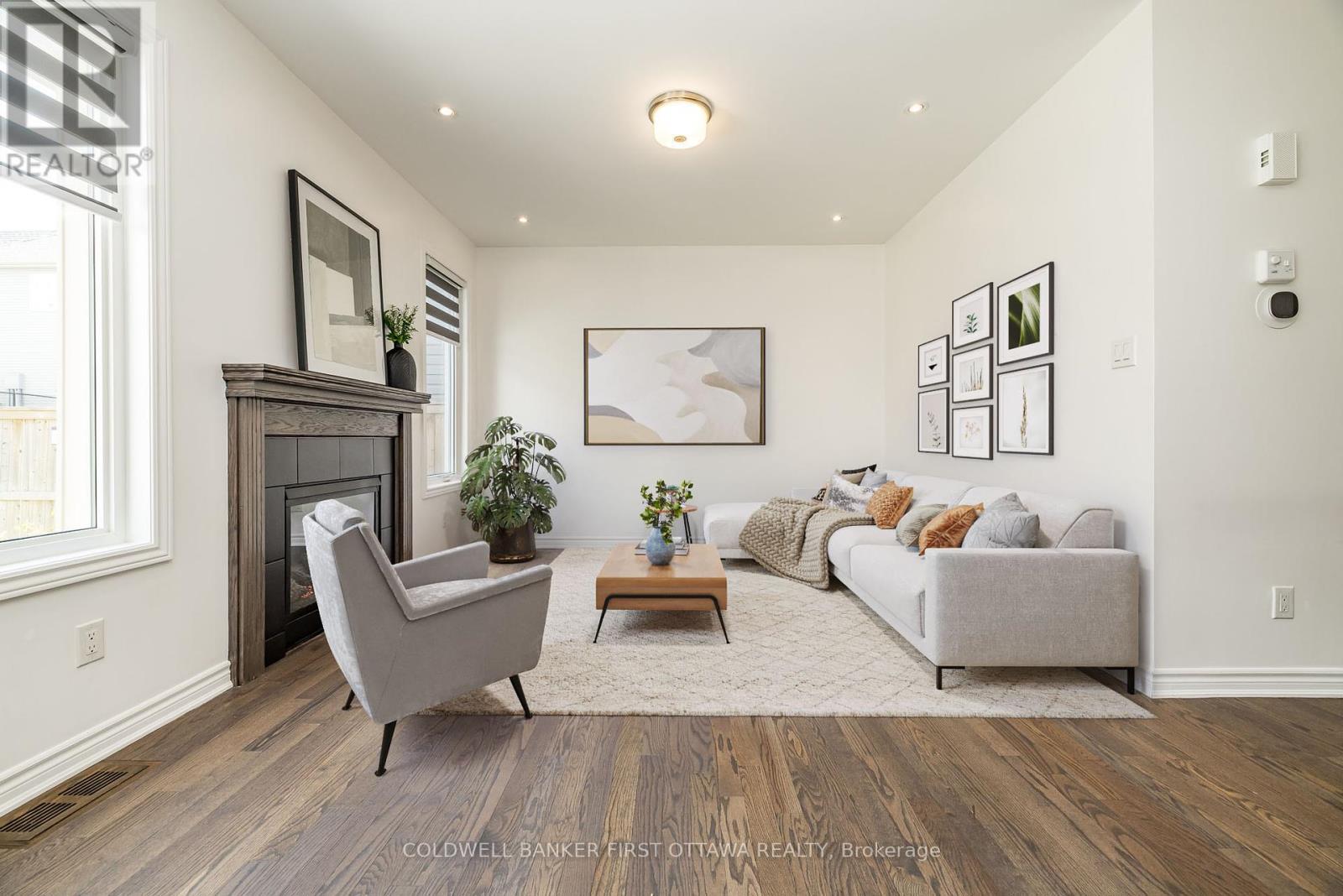 Photo 5 of 170 Flowing Creek Circle, Ottawa ON
