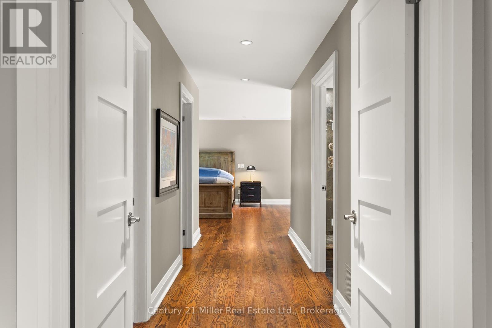 Photo 16 of 412 Maple Grove Drive, Oakville ON