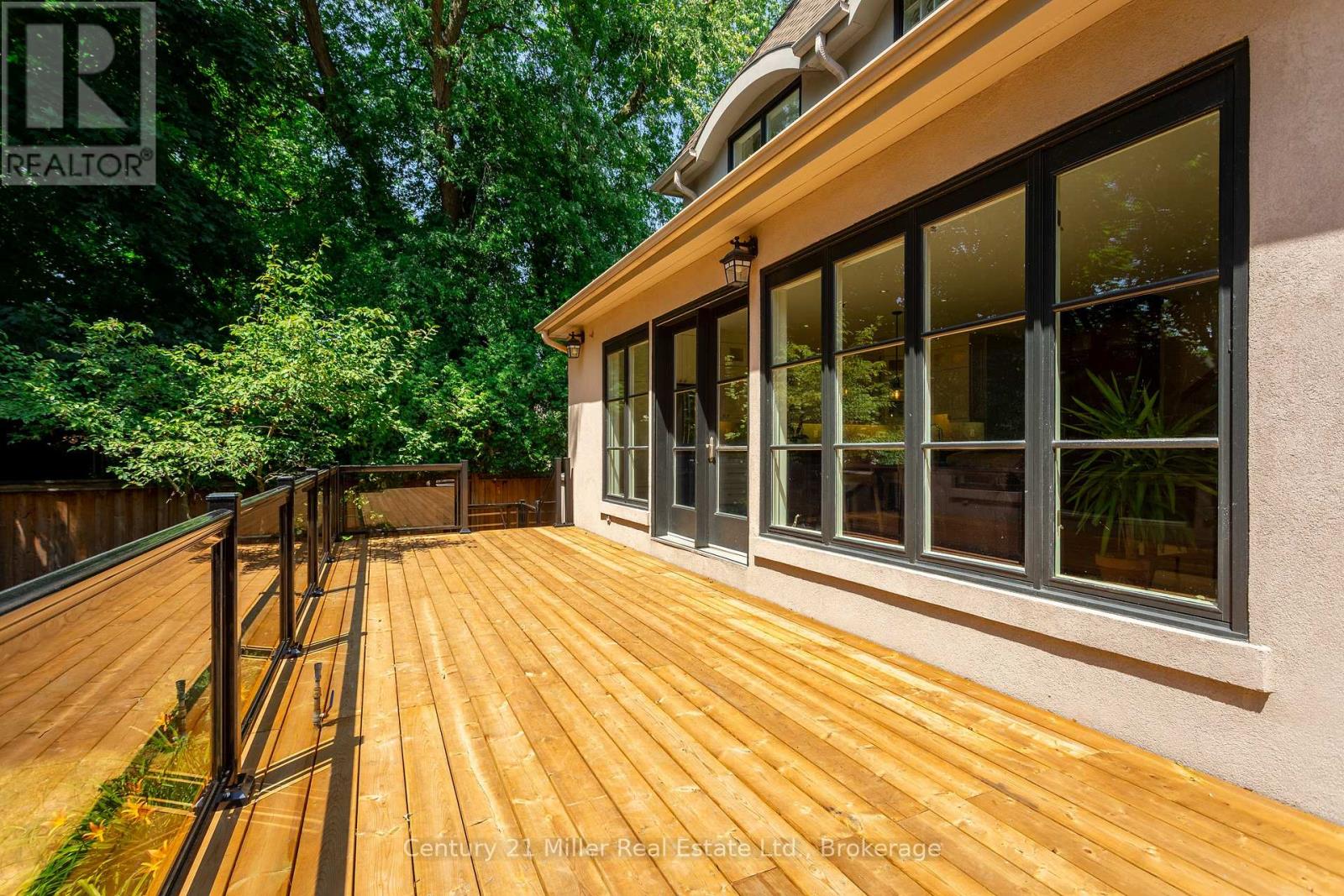 Photo 37 of 412 Maple Grove Drive, Oakville ON