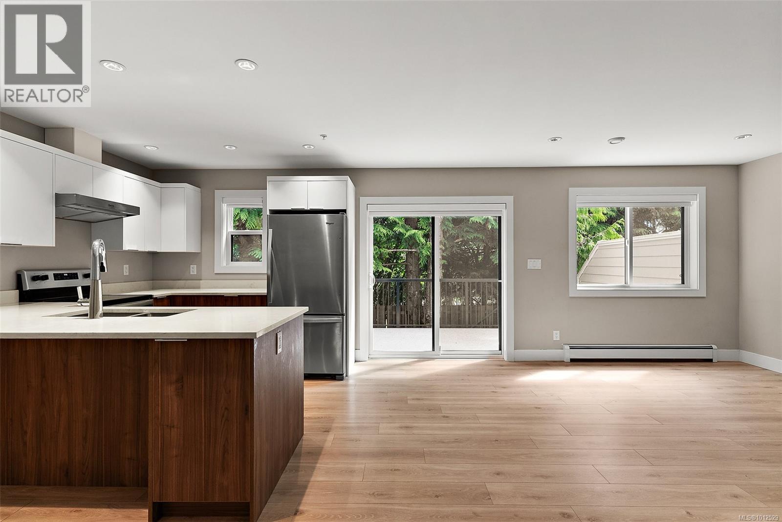 Photo 3 of 104 2096 Kennedy St, Sooke BC