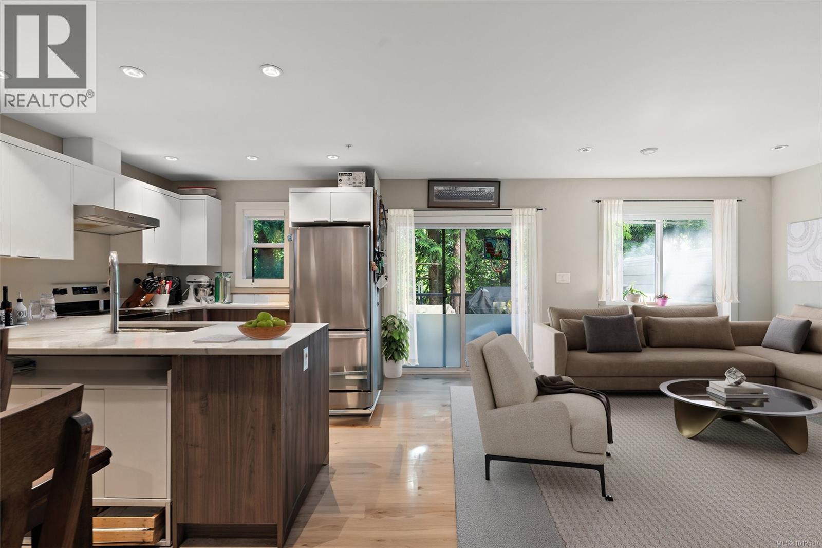 Photo 4 of 104 2096 Kennedy St, Sooke BC