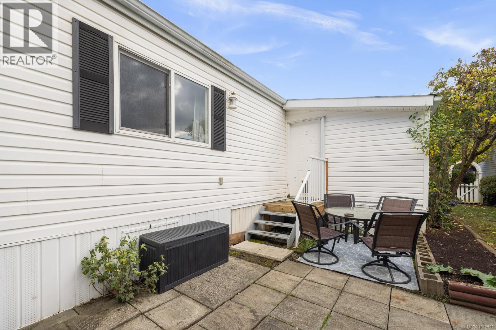 11 7401 Central Saanich Road, Central Saanich