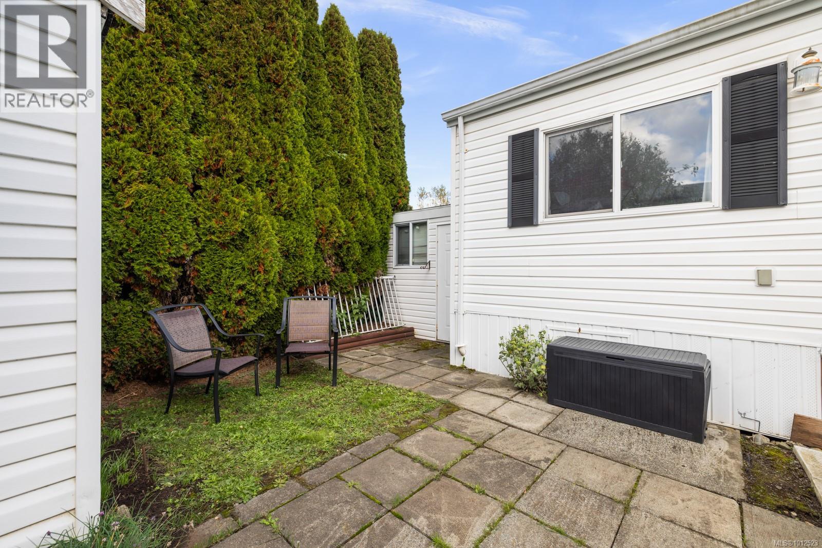 11 7401 Central Saanich Road, Central Saanich