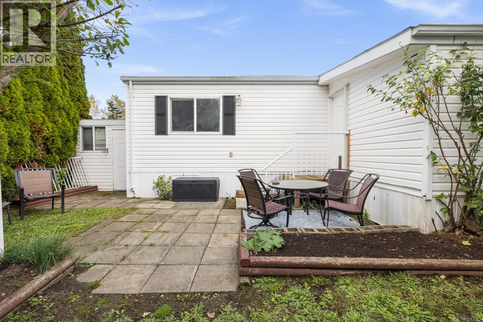 11 7401 Central Saanich Road, Central Saanich