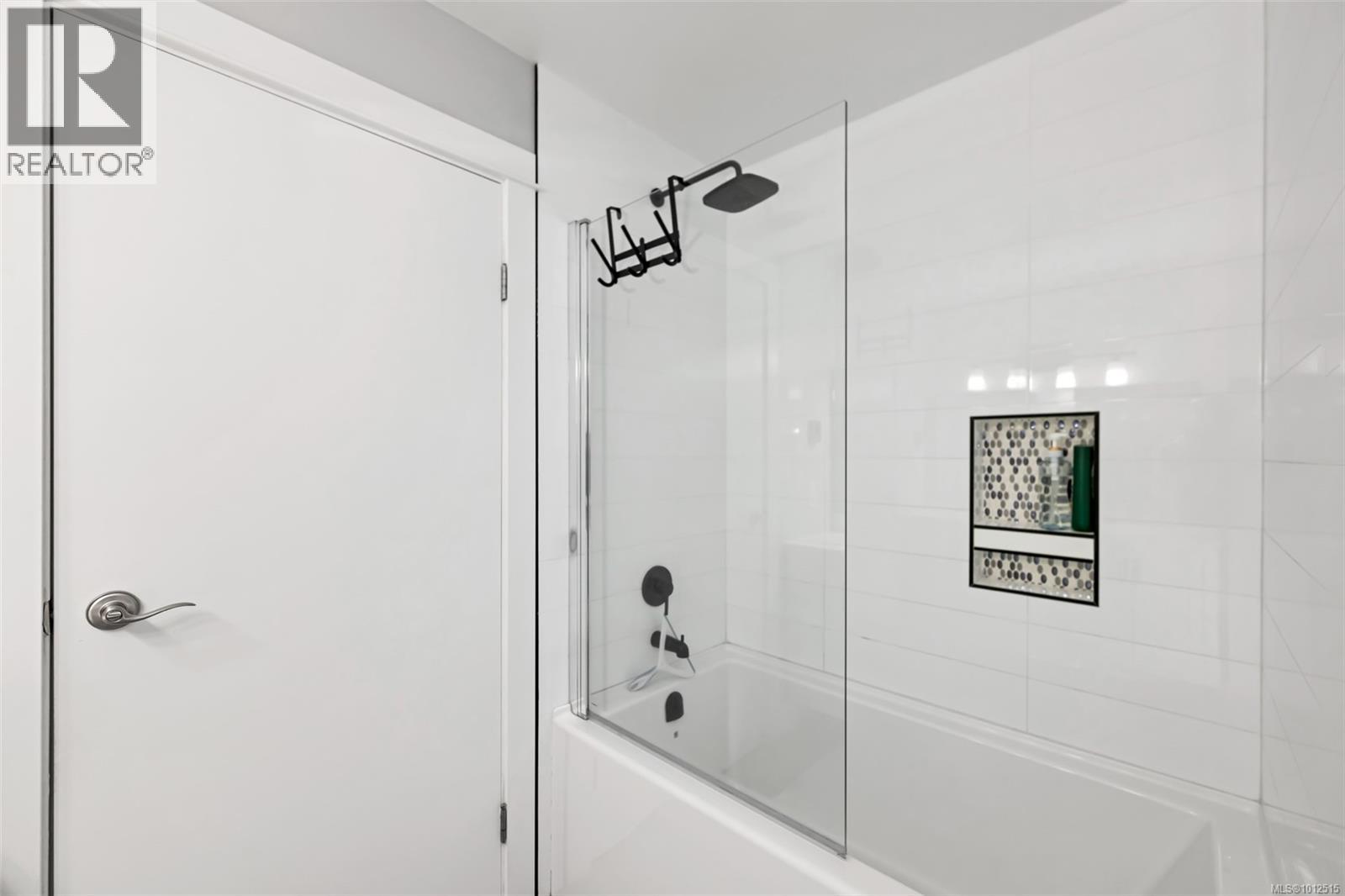  4008 Bow Road, Saanich