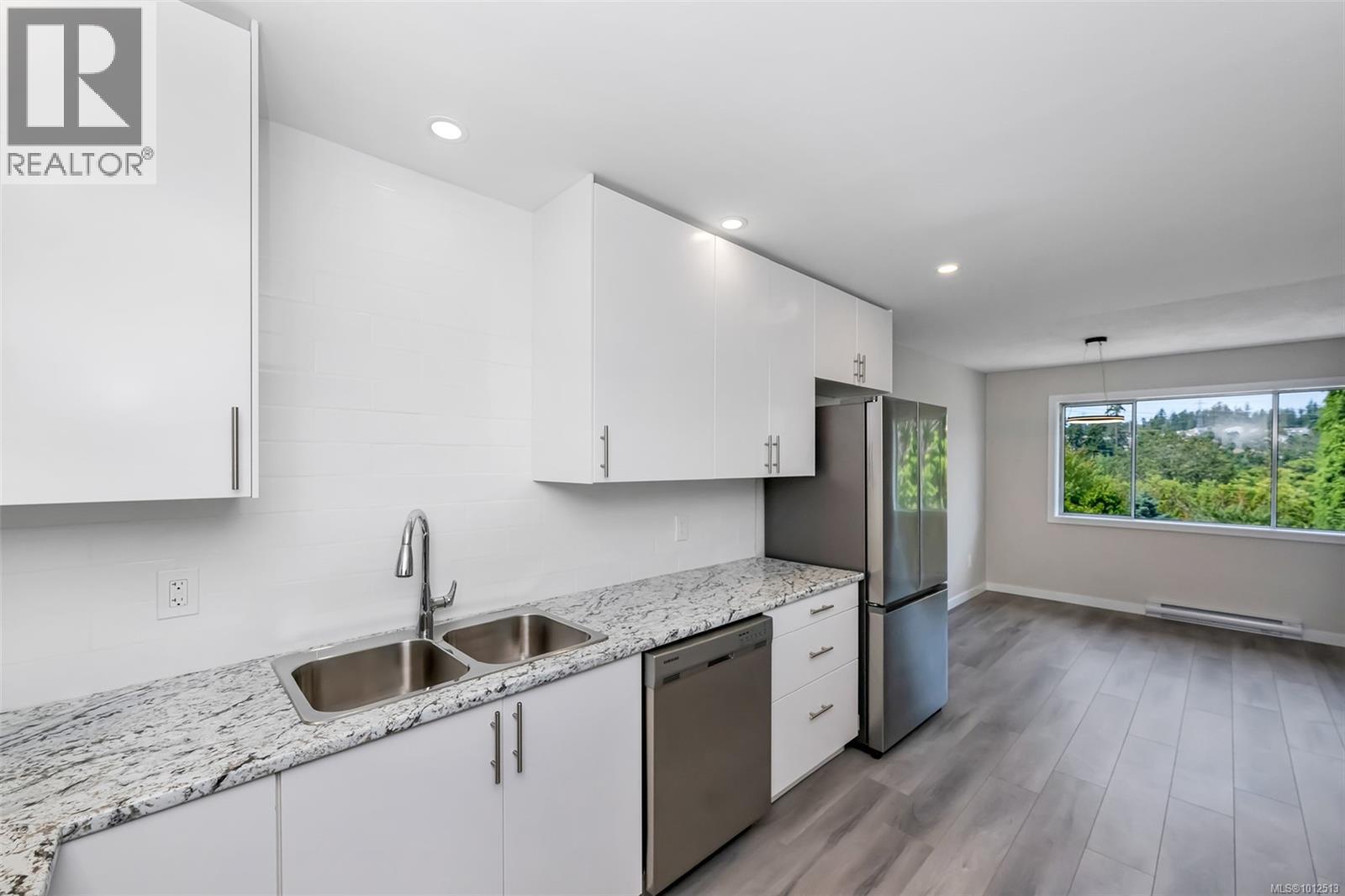 363 Kislingbury Lane, View Royal
