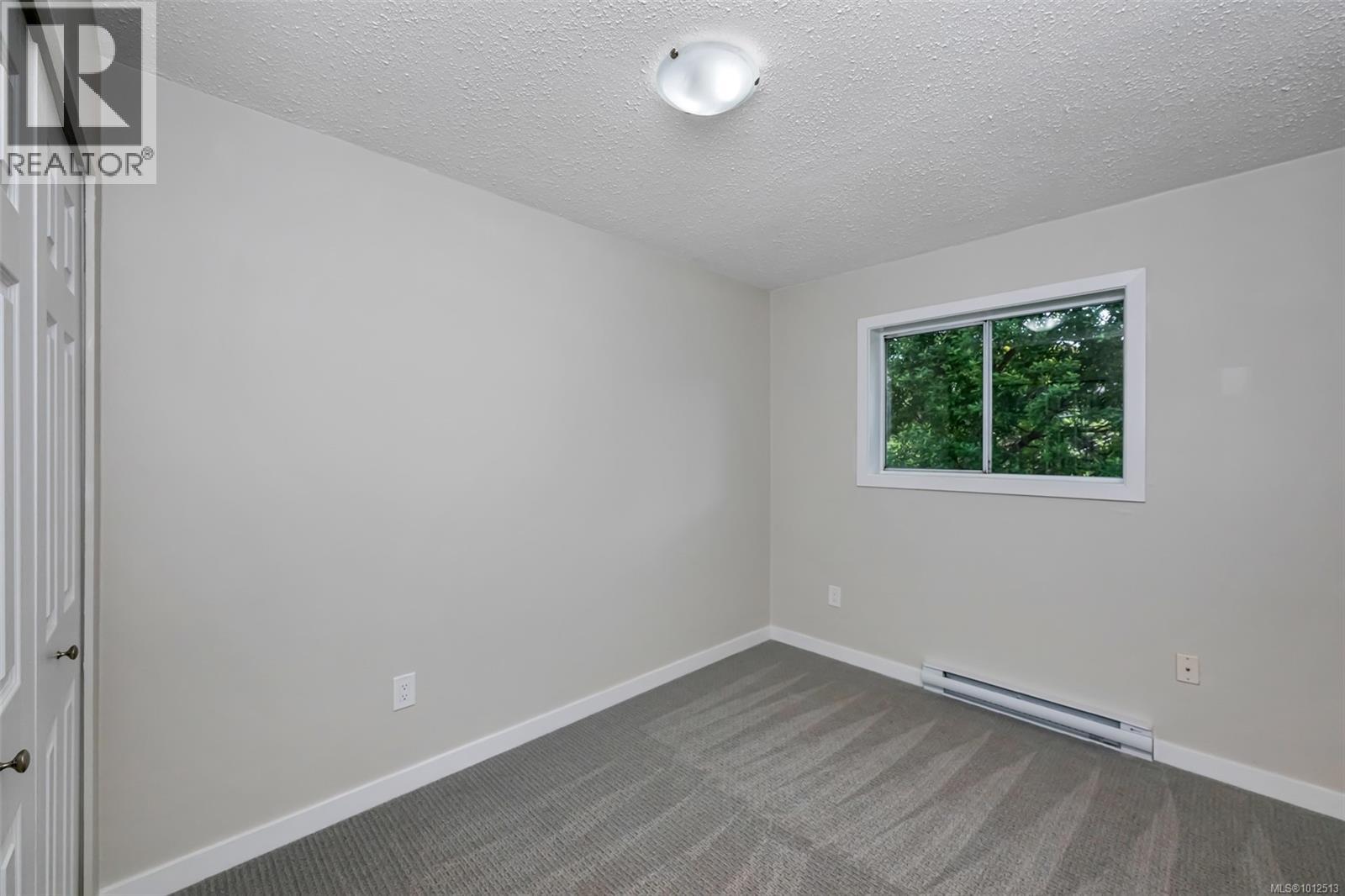 363 Kislingbury Lane, View Royal