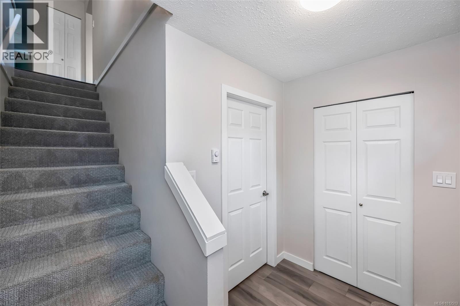 363 Kislingbury Lane, View Royal
