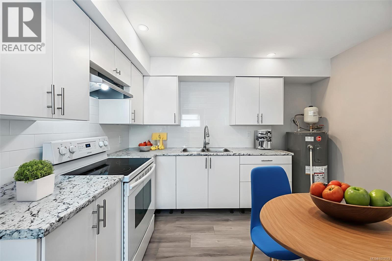 363 Kislingbury Lane, View Royal