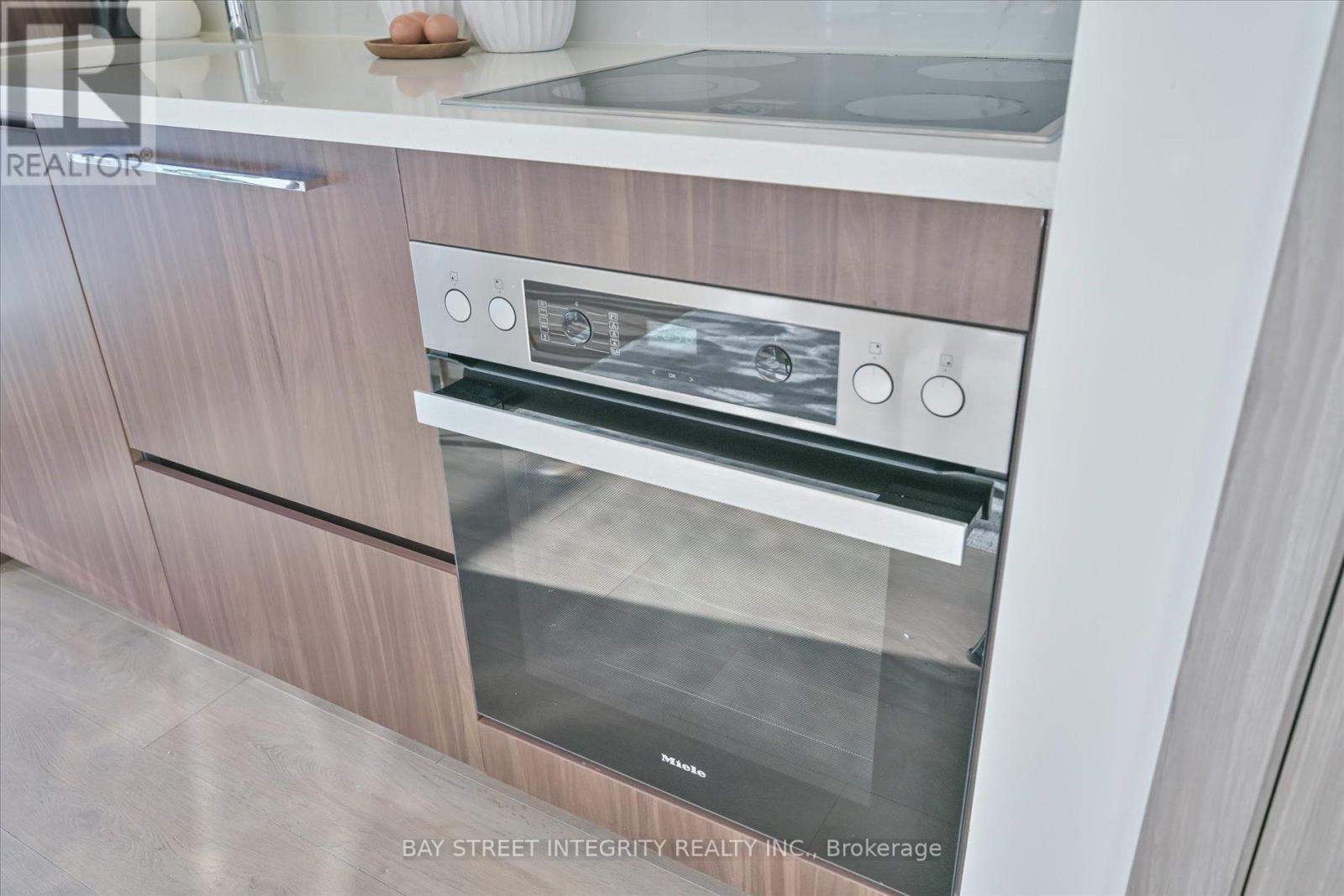 Photo 14 of 3507 38 Widmer Street, Toronto ON