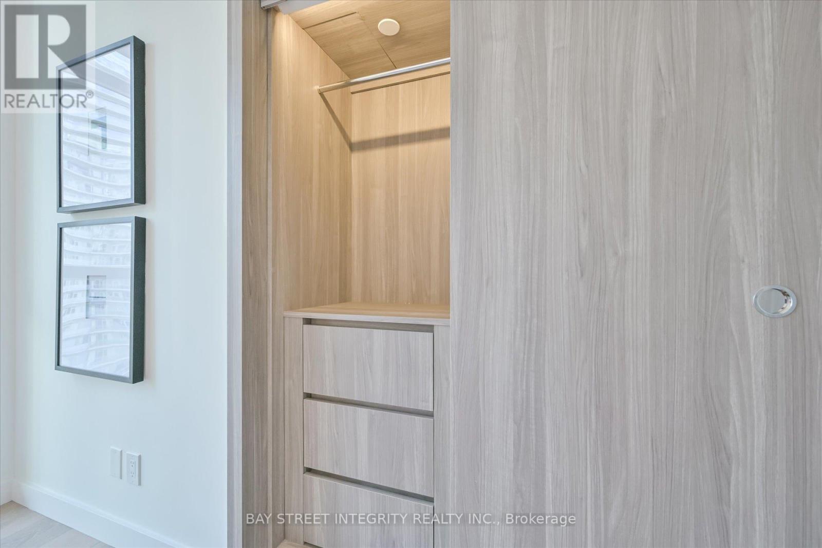 Photo 19 of 3507 38 Widmer Street, Toronto ON