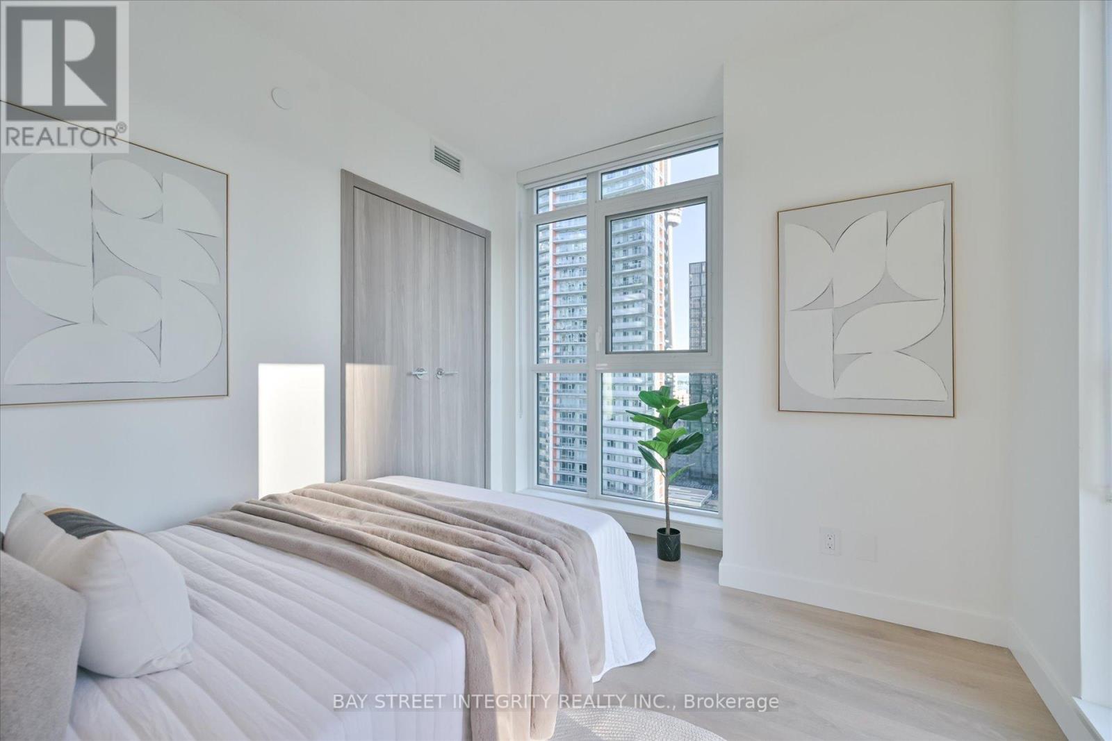 Photo 21 of 3507 38 Widmer Street, Toronto ON
