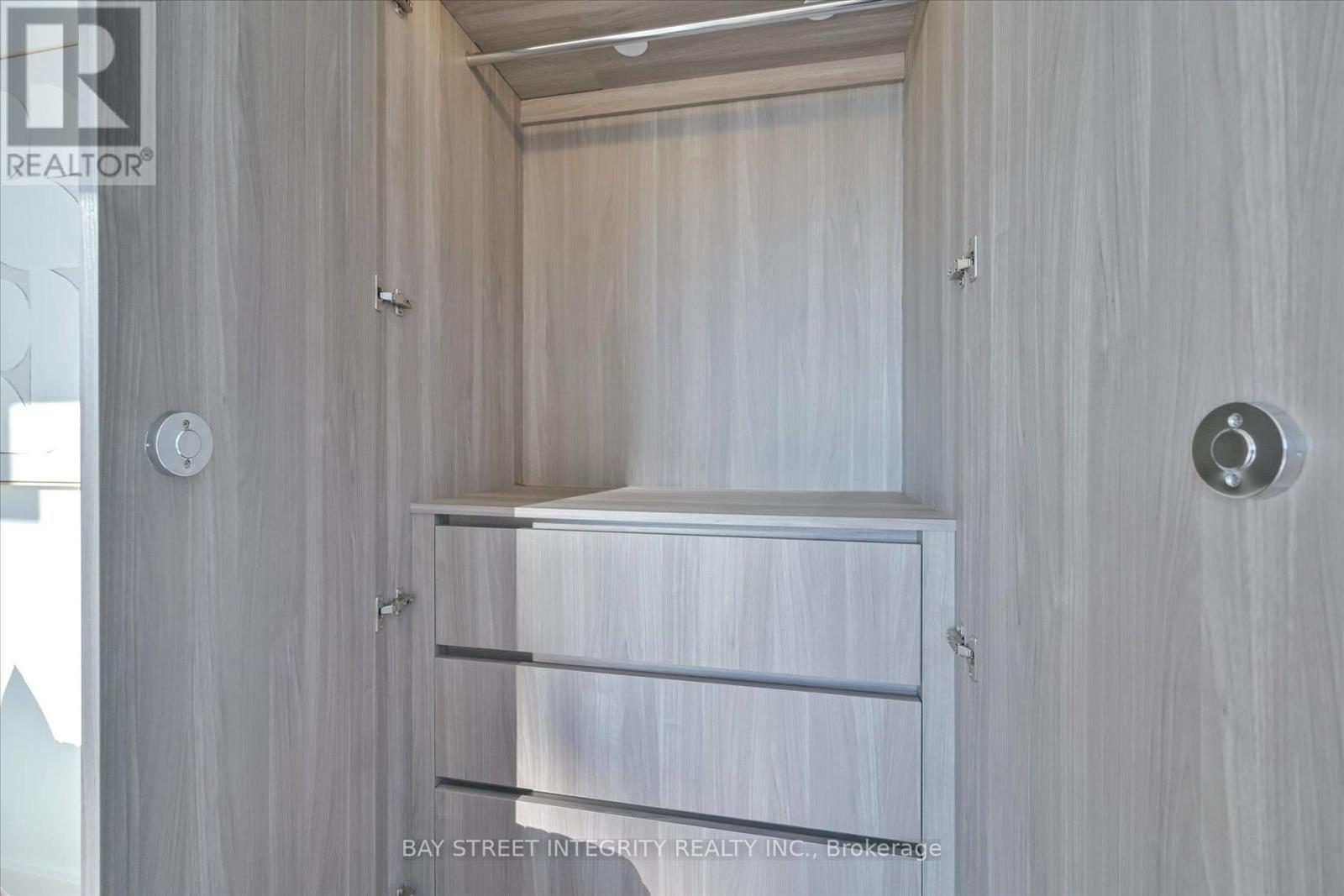 Photo 24 of 3507 38 Widmer Street, Toronto ON