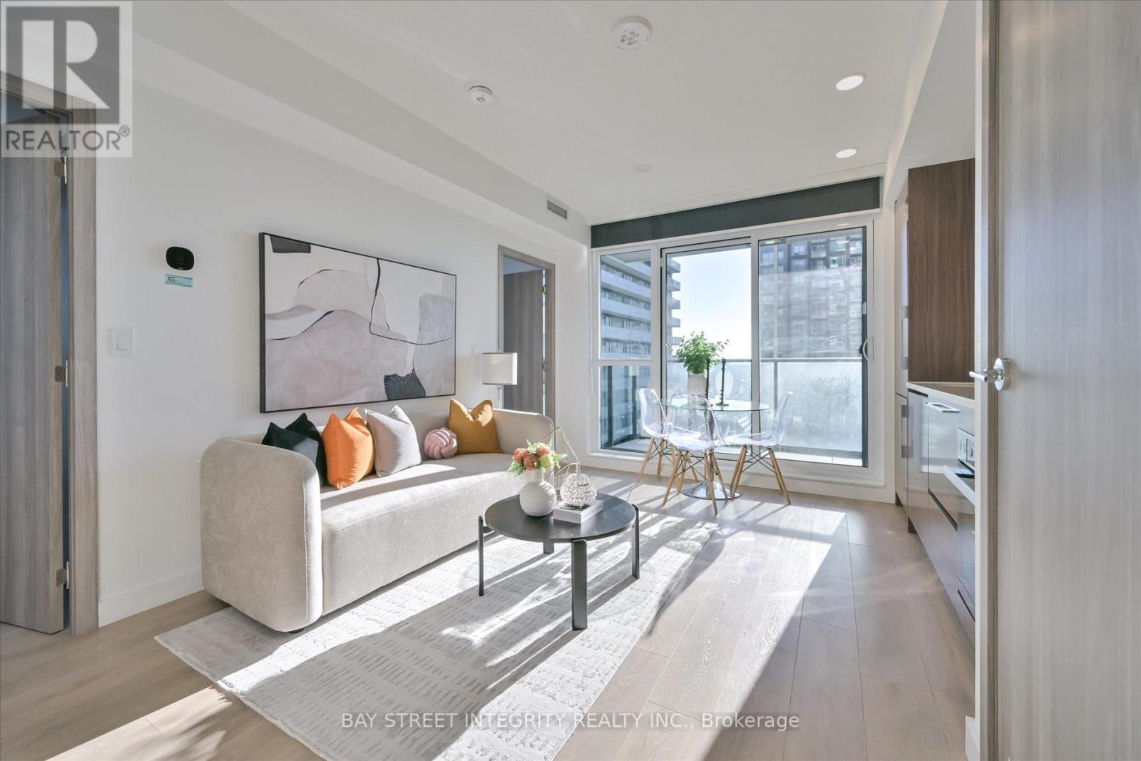Photo 8 of 3507 38 Widmer Street, Toronto ON