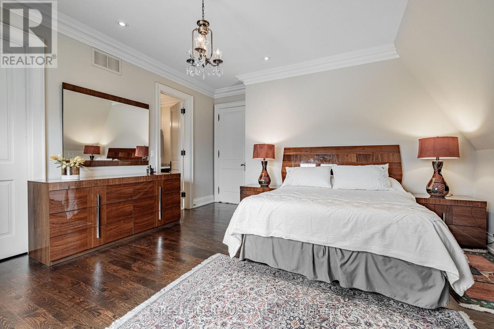 Photo 27 of 60 Hawksbury Drive, Toronto ON