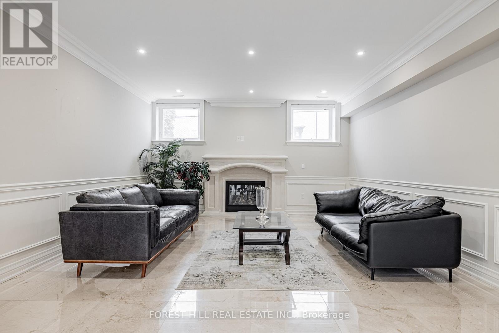 Photo 37 of 60 Hawksbury Drive, Toronto ON