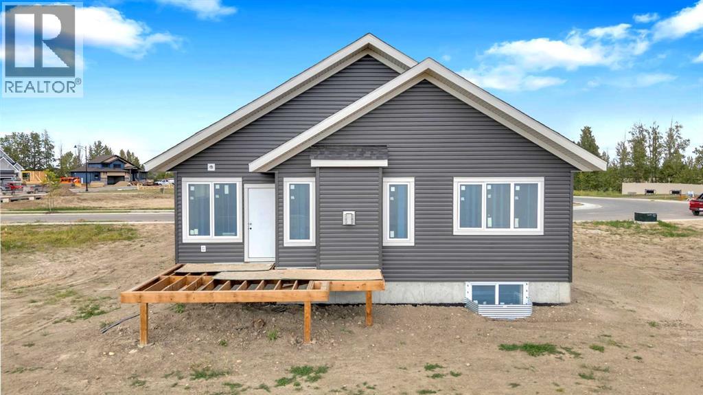 Single Family House Bungalow for Sale in  Everson Close Evergreen Red Deer 