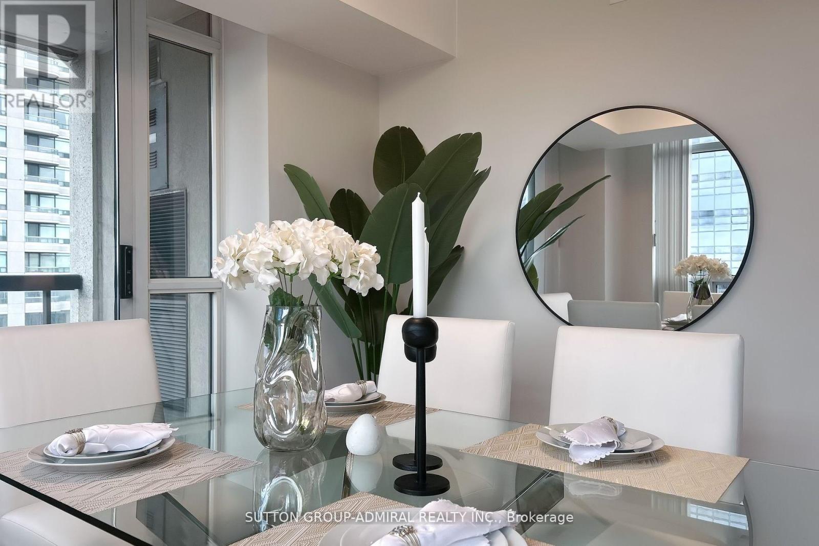Photo 13 of 2005 8 Hillcrest Avenue, Toronto ON
