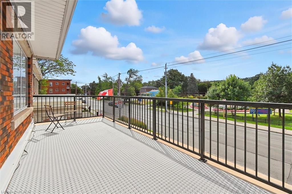 Photo 14 of 1047 Main Street E, Hamilton ON