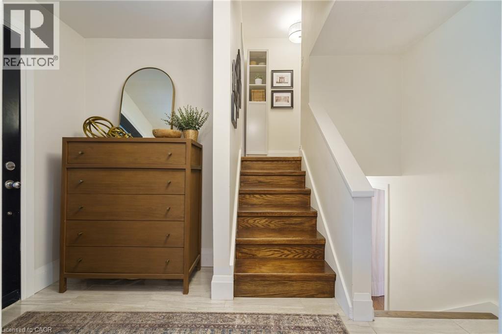Photo 20 of 49 Ann Street, Dundas ON