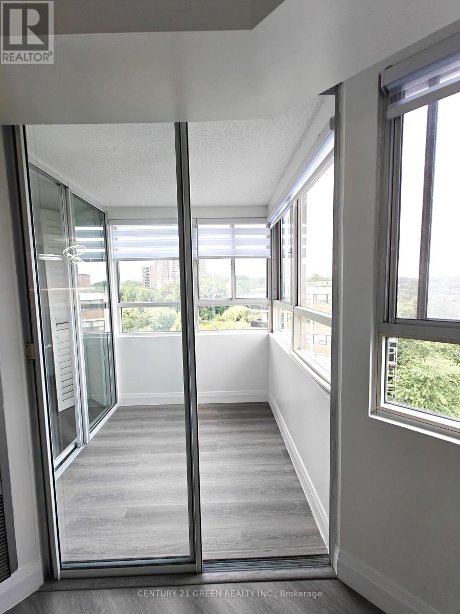 Photo 17 of 1206 4 Park Vista, Toronto ON