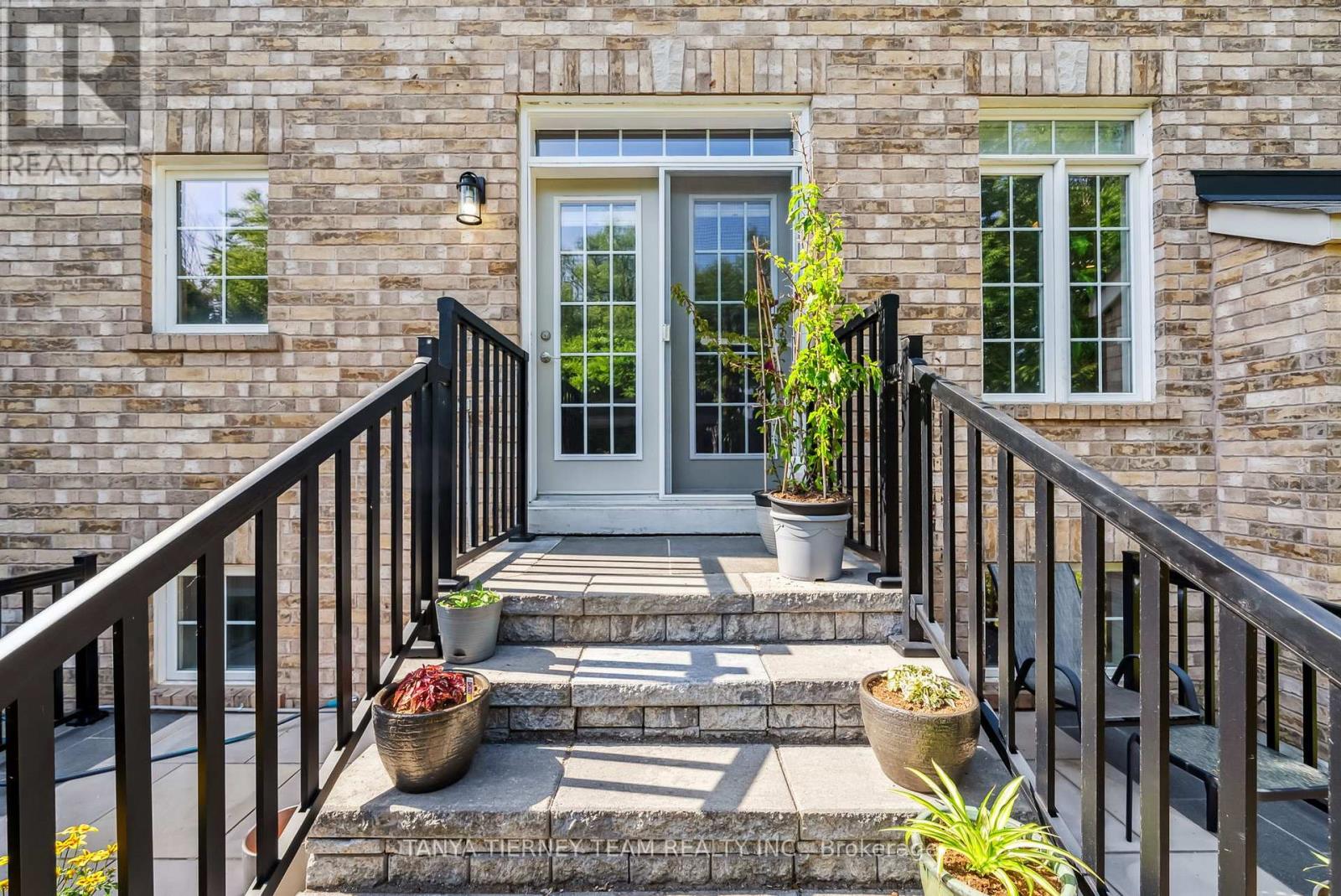 Photo 44 of 165 Rivers Edge Place, Whitby ON