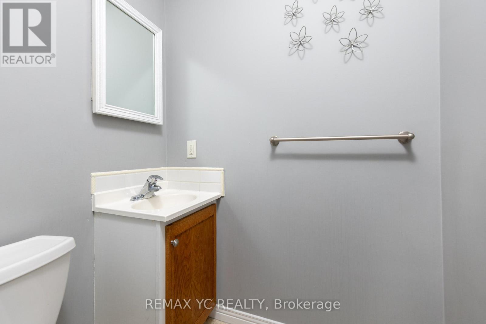 Photo 23 of 4106 Grandview Street N, Oshawa ON