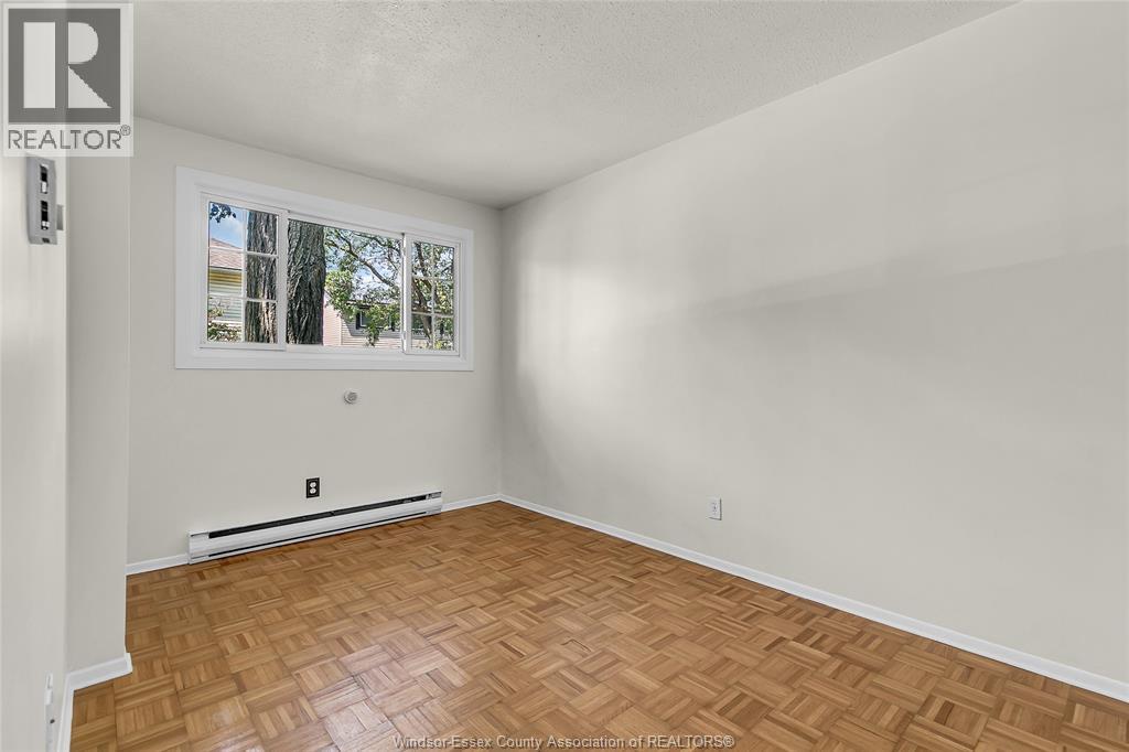 Photo 12 of 1366 Bayswater Crescent, Windsor ON