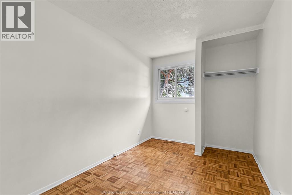 Photo 14 of 1366 Bayswater Crescent, Windsor ON