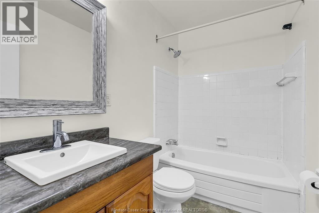 Photo 15 of 1366 Bayswater Crescent, Windsor ON