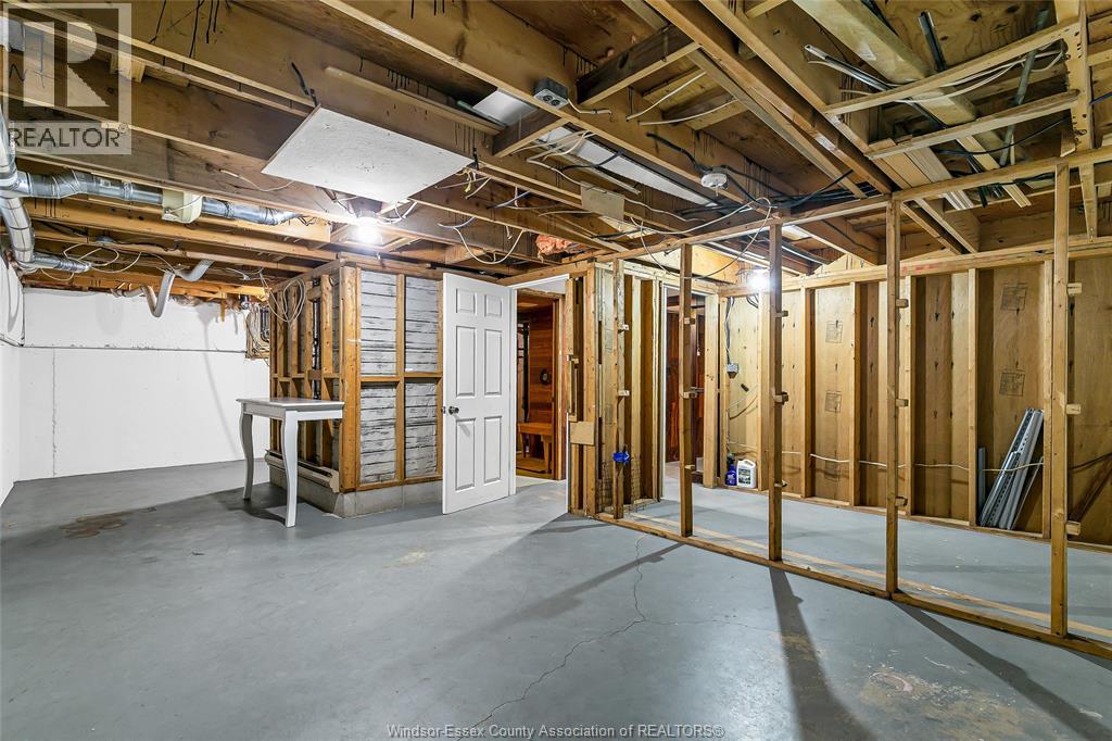 Photo 19 of 1366 Bayswater Crescent, Windsor ON